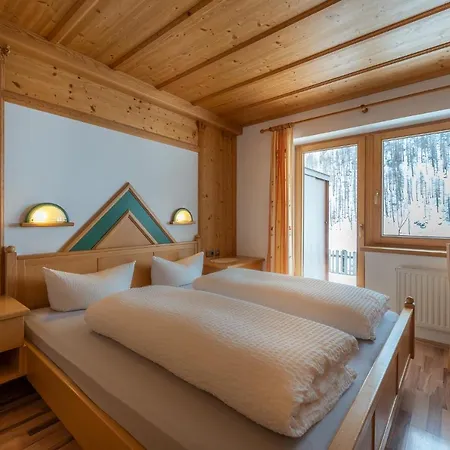 Pensionat Fernerblick Tux