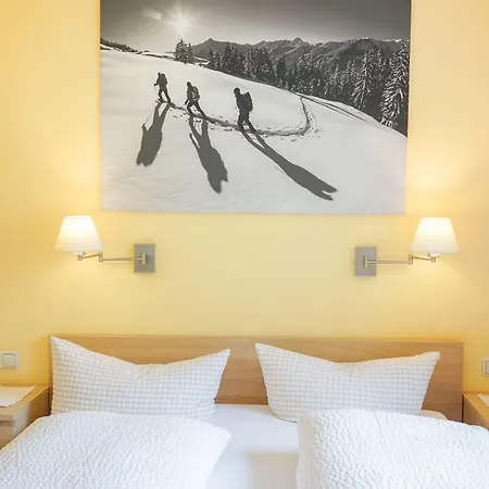 Pensionat Fernerblick 3*