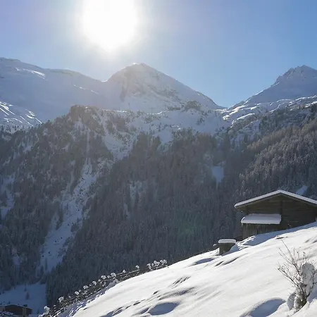 Penzion Fernerblick 3*