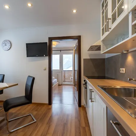 Fernerblick Pensionat 3*
