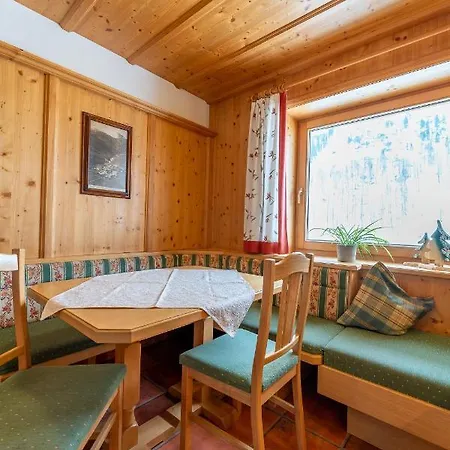 Gæstehus Fernerblick 3*